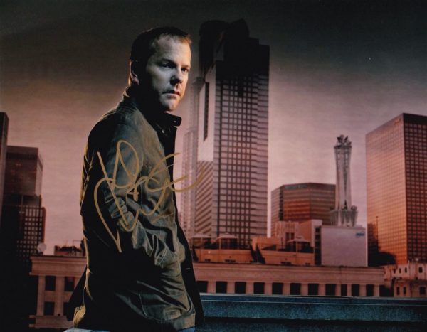 kiefer sutherland signed 24 'jack bauer' 8x10 photo. shanks autographs memorabilia