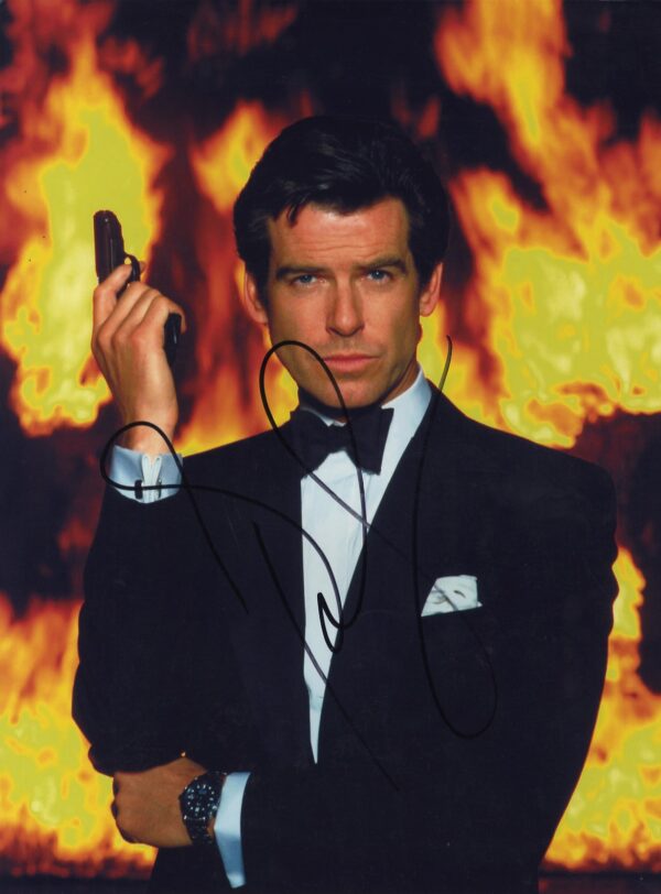 Pierce Brosnan signed james bond 12x16 photo, beckett authenticated.shanks autographs