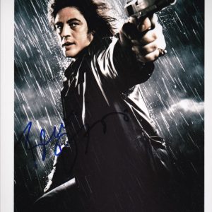 benicio Del Toro signed 8x10 photo.shanks autographs