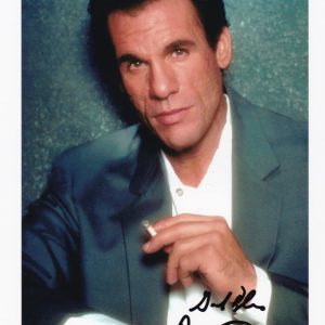 Robert Davi signed 8x10 licence to kill james bond photo