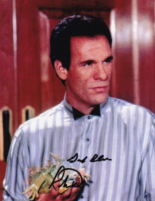 Robert Davi signed 8x10 licence to kill james bond photo