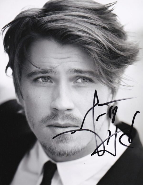 Garrett Hedlund signed phot.shanks autographs