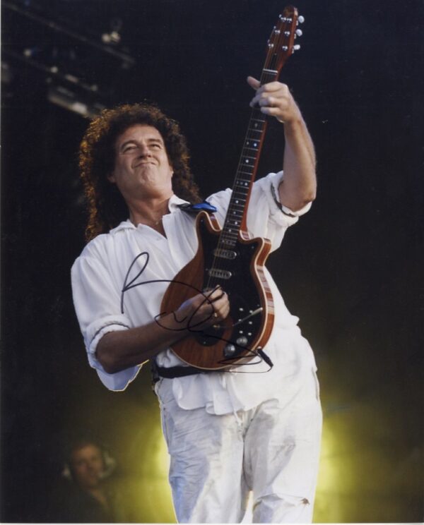 Queen Brian May signed photo.shanks autographs