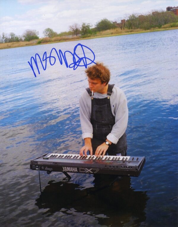 MAC DEMARCO SIGNED PHOTO. SHANKS AUTOGRAPHS. MUSIC