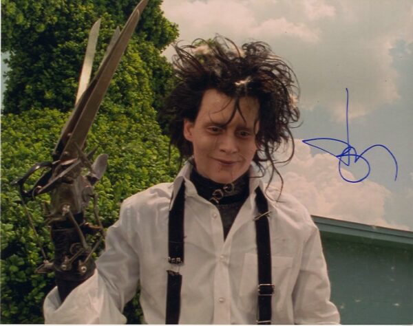 JOHNNY DEPP SIGNED EDWARD SCISSORHANDS PHOTO.SHANKS AUTOGRAPHS