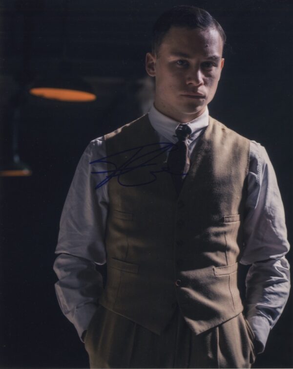 finn cole signed Peaky Blinders . shanks autographs