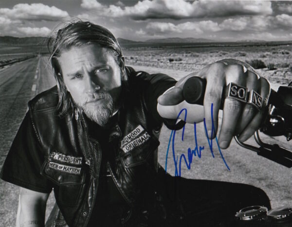charlie hunnam signed photo. shanks autographs