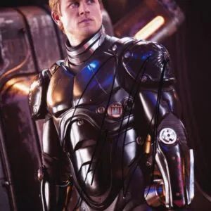 charlie hunnam signed photo. shanks autographs