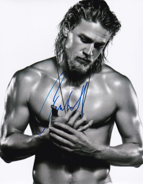 charlie hunnam signed photo. shanks autographs