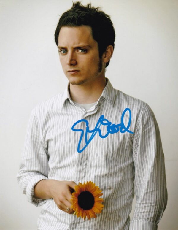 the lord of the rings, elijah wood signed photo.shanks autographs