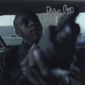 robbie Gee - snatch signed photo. shanks autographs